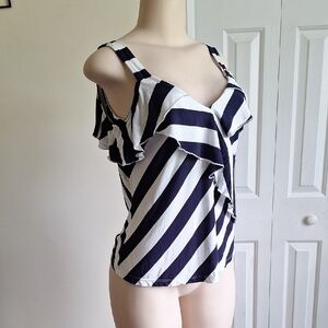 3/$20 NY&Co Soho Street Nautical Top Size M